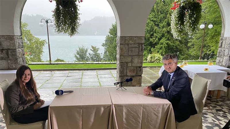 Plenković: Predložio sam Janši njemački model, da se broj zaraženih gleda po županijama